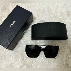 Prada sunglasses 15ws 54mm